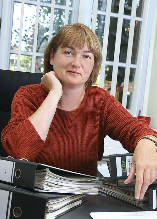 Prof. Heike Trappe (Fotos: Universität Rostock/Julia Tetzke, privat).