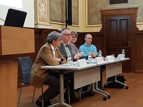 Michael Paulus (Leiter Rostock International House), Dr. Guido Schnieders (DAAD), Professor Patrick Kaeding (Prorektor für Studium und Lehre), Dr. Dirk Hollmann (Projektkoordinator, Universität Rostock) (Foto: Universität Rostock / ITMZ).