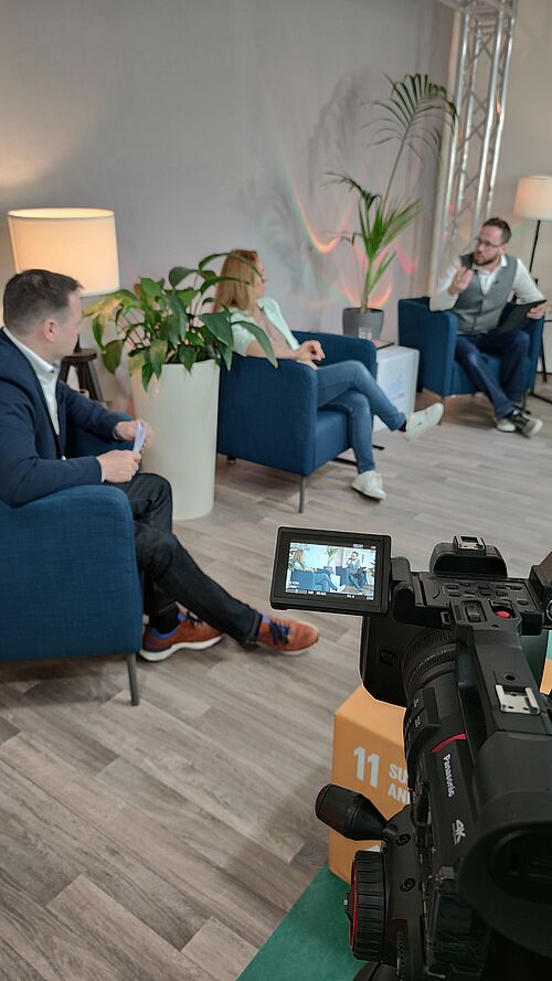 v.l. Dr. Martin Setzkorn und Prof. Dr. Matthias Wißotzki sprechen in wechselnden Expertentalks über smarte Lösungen für M-V. (Foto: Jessica Brach (pixflut)).