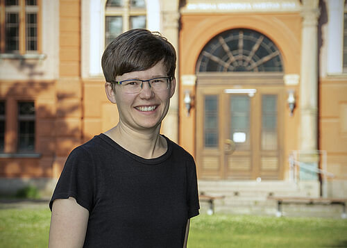 Die Romanistin Caroline Müller koordiniert die internationale Tagung „Conferencia Internacional de Lexicografía Digital“ an der Universität Rostock (Foto: Universität Rostock/Julia Tetzke).